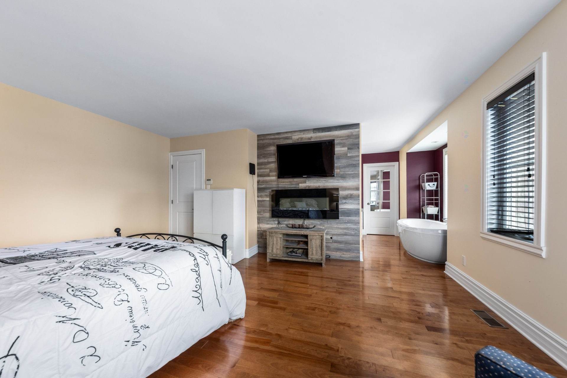 Chambre à coucher principale - 329 Rue Daudelin, Farnham, QC - Indoor Photo Showing Bedroom