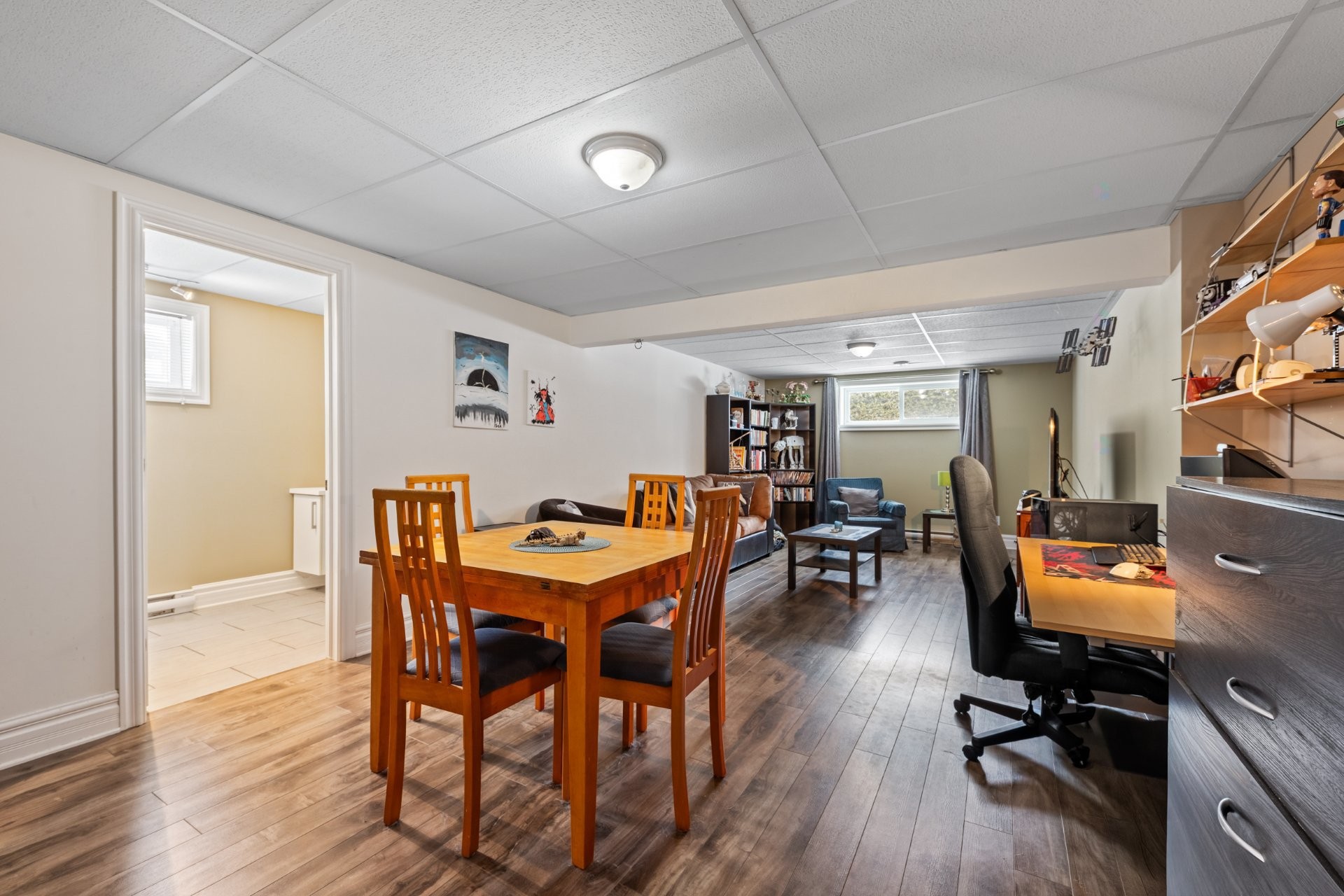 Salle familiale - 329 Rue Daudelin, Farnham, QC - Indoor