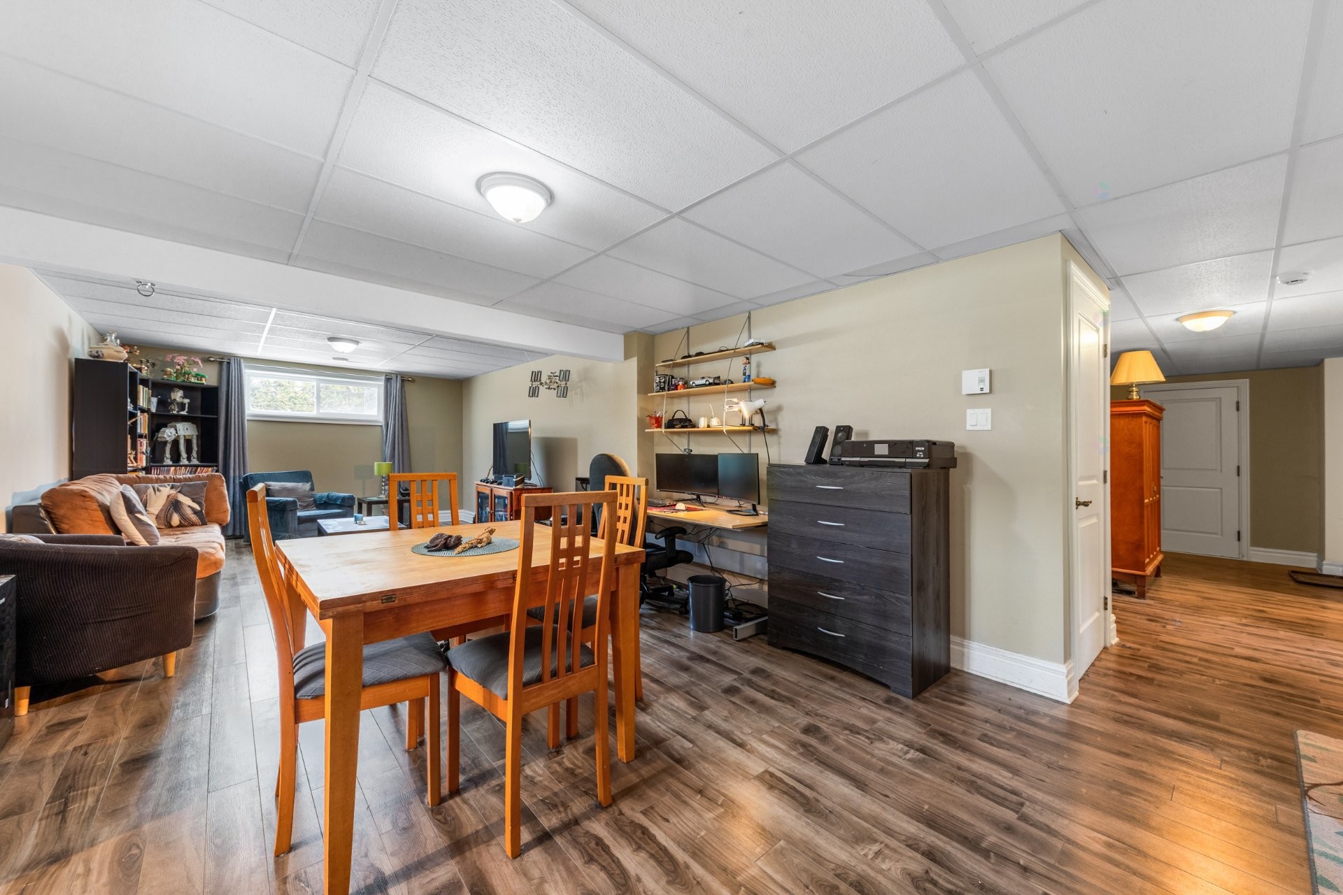 Salle familiale - 329 Rue Daudelin, Farnham, QC - Indoor Photo Showing Dining Room