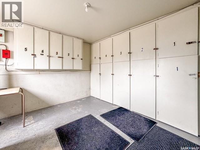 395 6Th Avenue Se, Swift Current, SK - Indoor Photo Showing Other Room