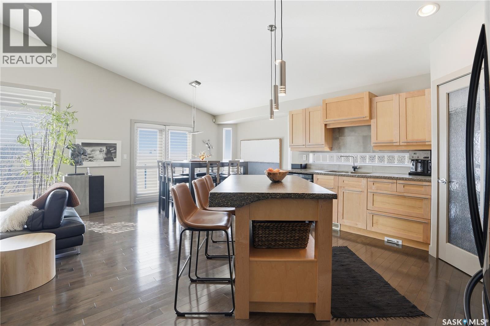 102 802 Heritage Crescent, Saskatoon, SK - Indoor