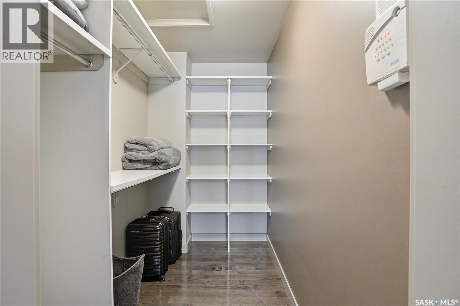 102 802 Heritage Crescent, Saskatoon, SK - Indoor With Storage