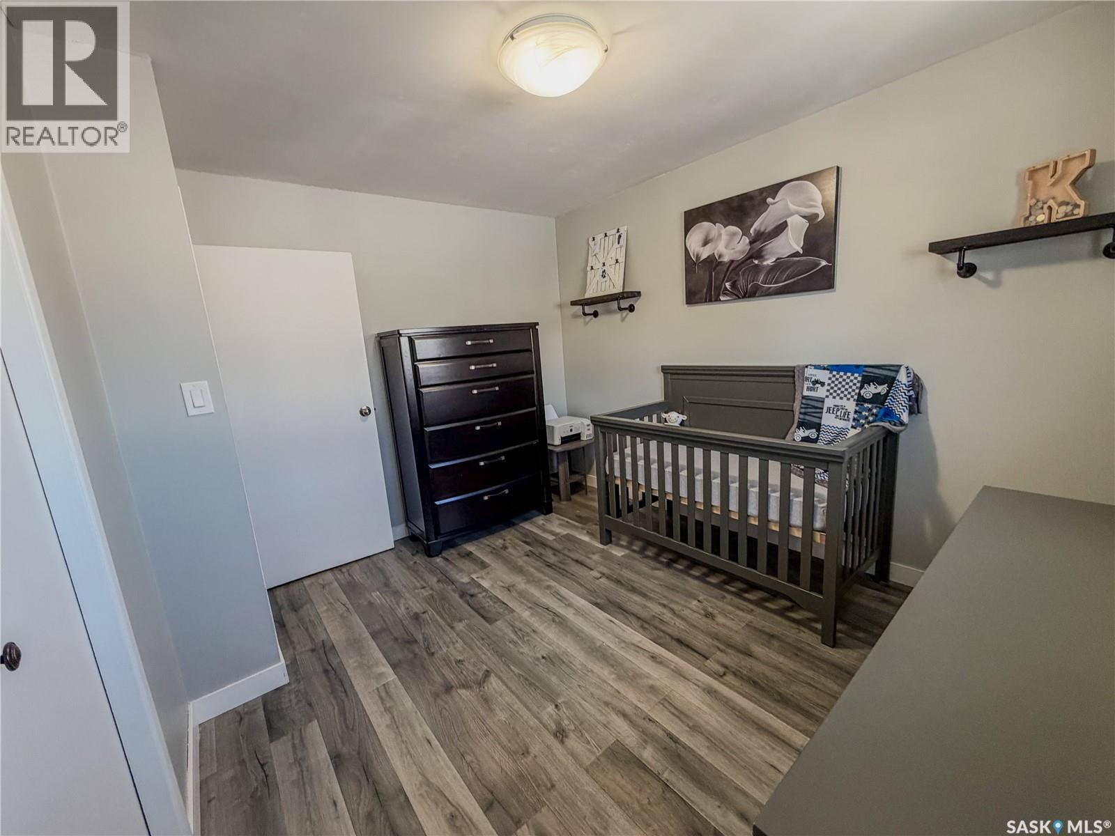 210 Wells Avenue E, Langenburg, SK - Indoor Photo Showing Bedroom