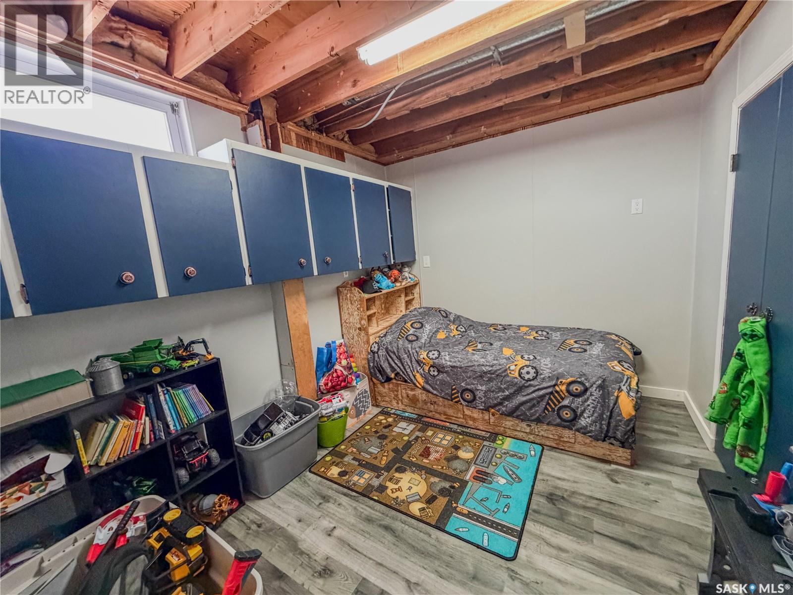 210 Wells Avenue E, Langenburg, SK - Indoor