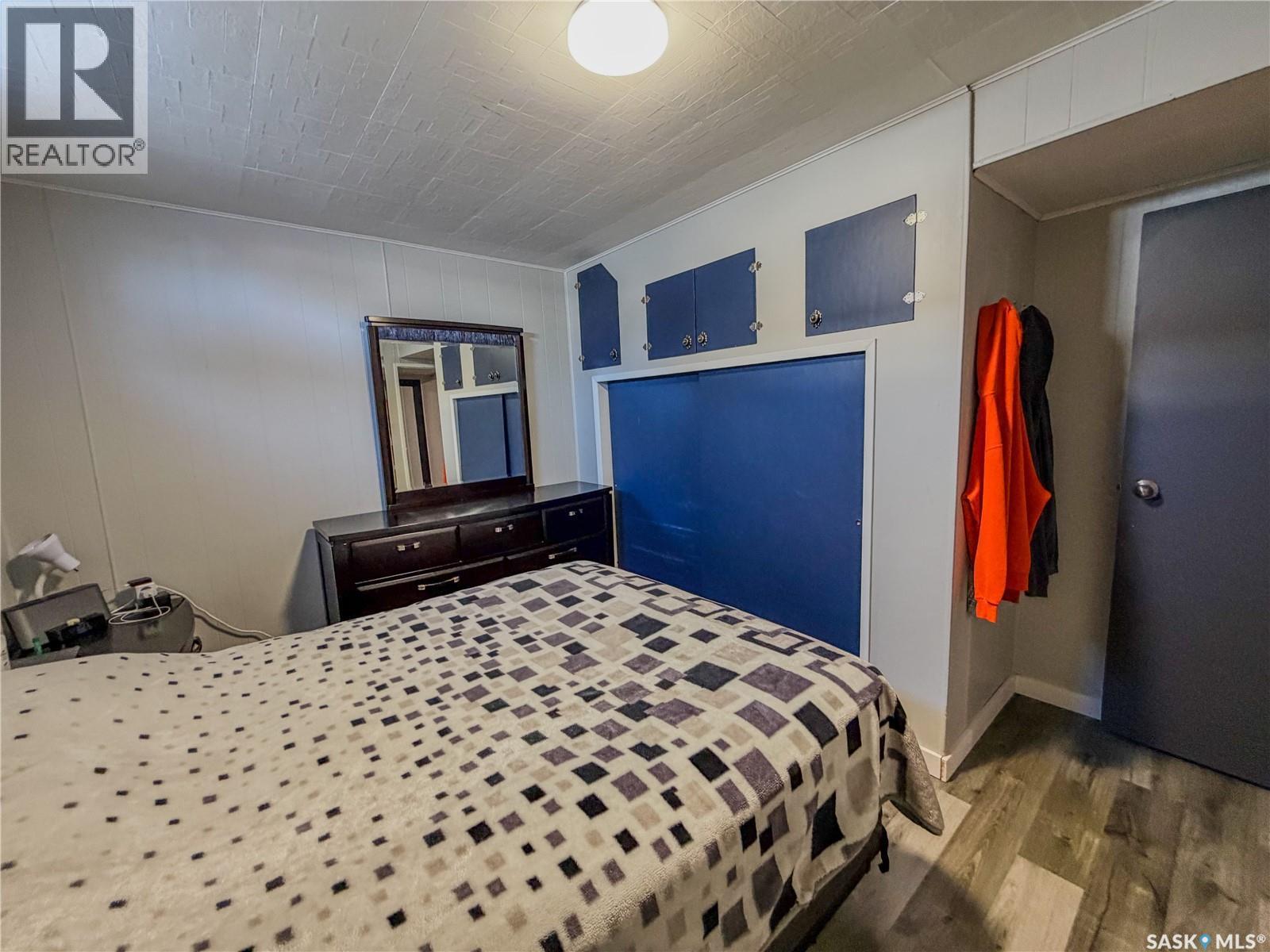 210 Wells Avenue E, Langenburg, SK - Indoor Photo Showing Bedroom