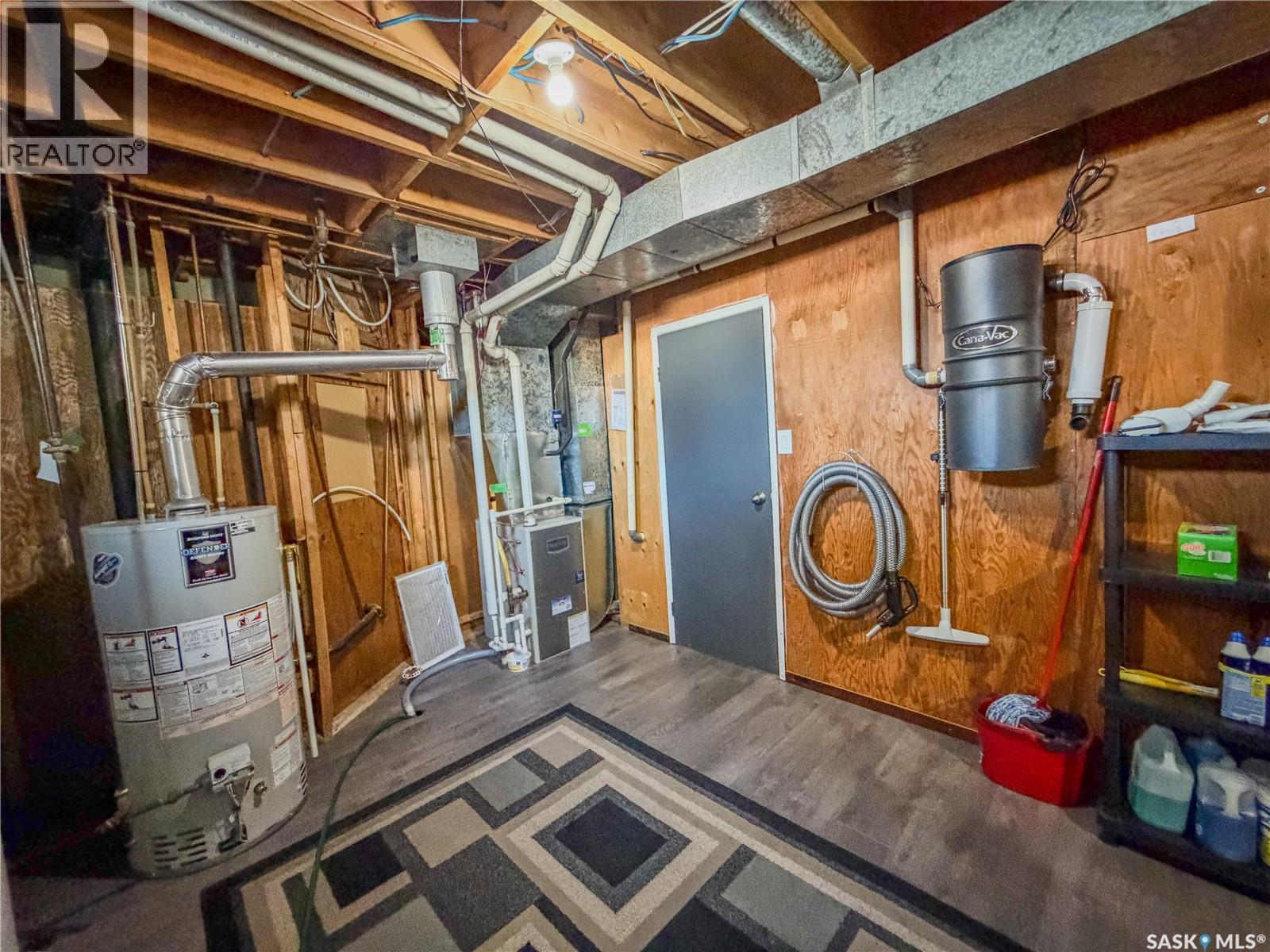 210 Wells Avenue E, Langenburg, SK - Indoor Photo Showing Basement