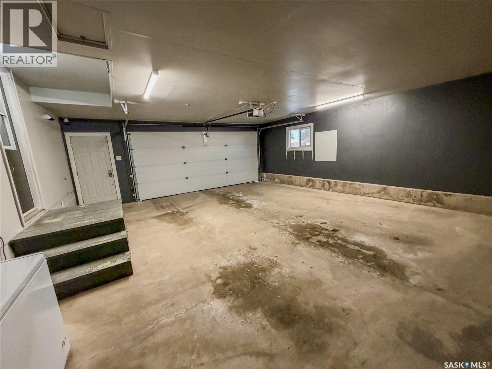 210 Wells Avenue E, Langenburg, SK - Indoor Photo Showing Garage