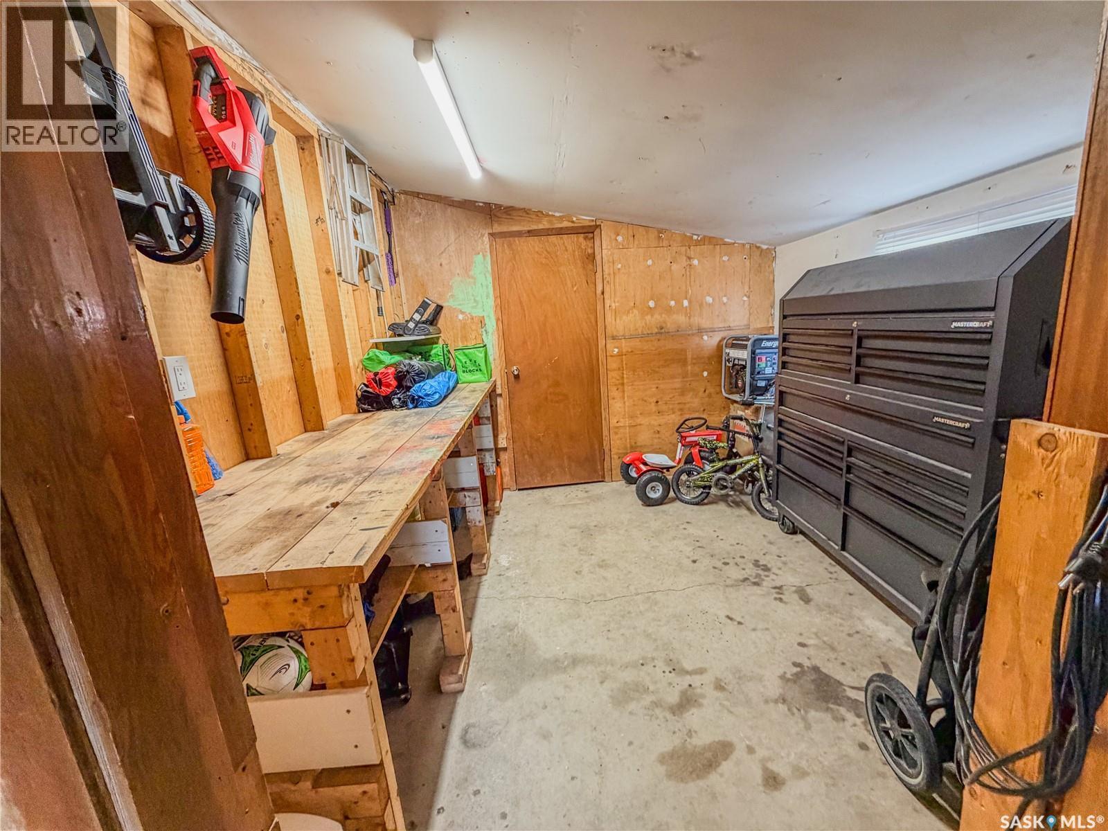 210 Wells Avenue E, Langenburg, SK - Indoor Photo Showing Other Room