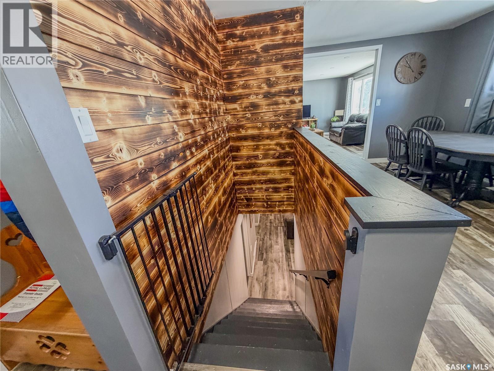 210 Wells Avenue E, Langenburg, SK - Indoor