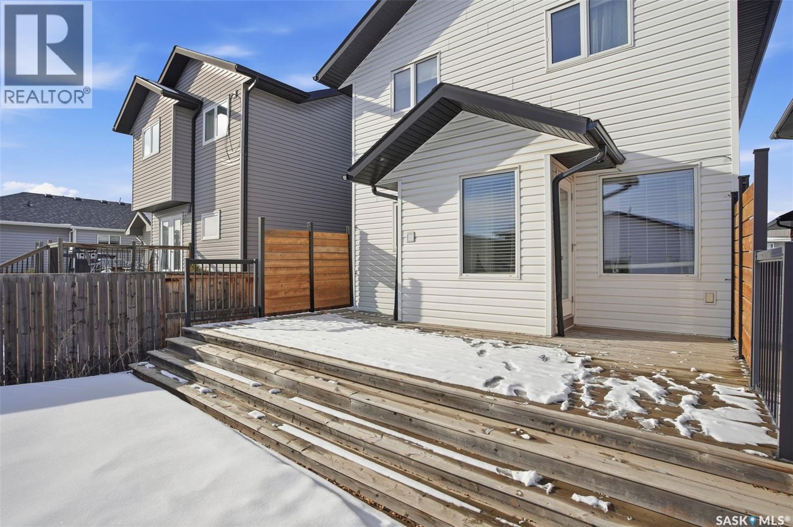 215 Wyant Lane, Saskatoon, SK - Outdoor With Exterior