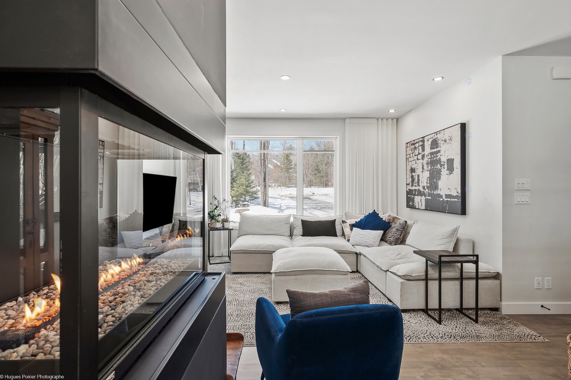 Living Room - 275 Rue Des Grands-Pics, Saint-Colomban, QC - Indoor Photo Showing Living Room