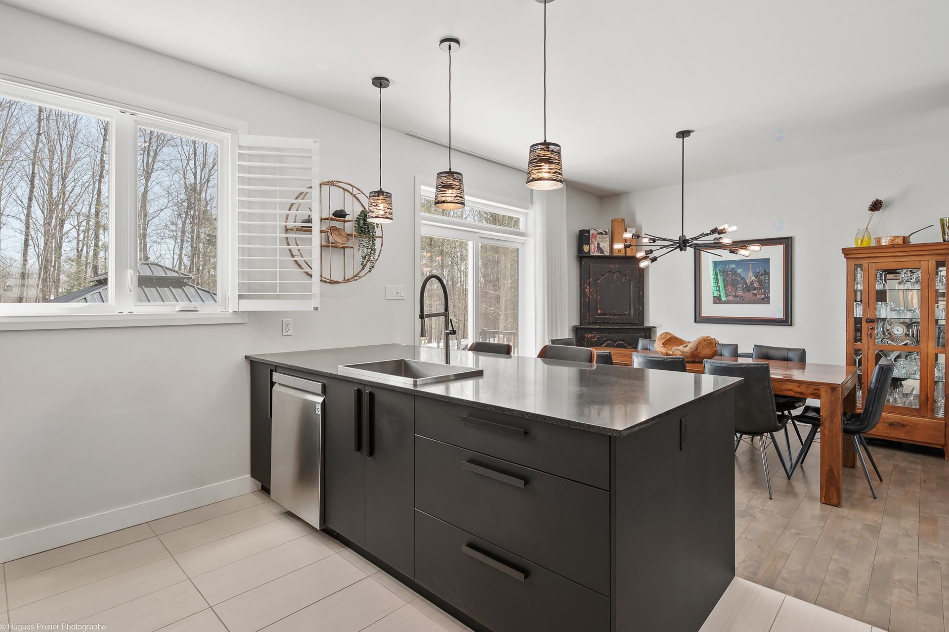 Kitchen - 275 Rue Des Grands-Pics, Saint-Colomban, QC - Indoor Photo Showing Kitchen With Upgraded Kitchen