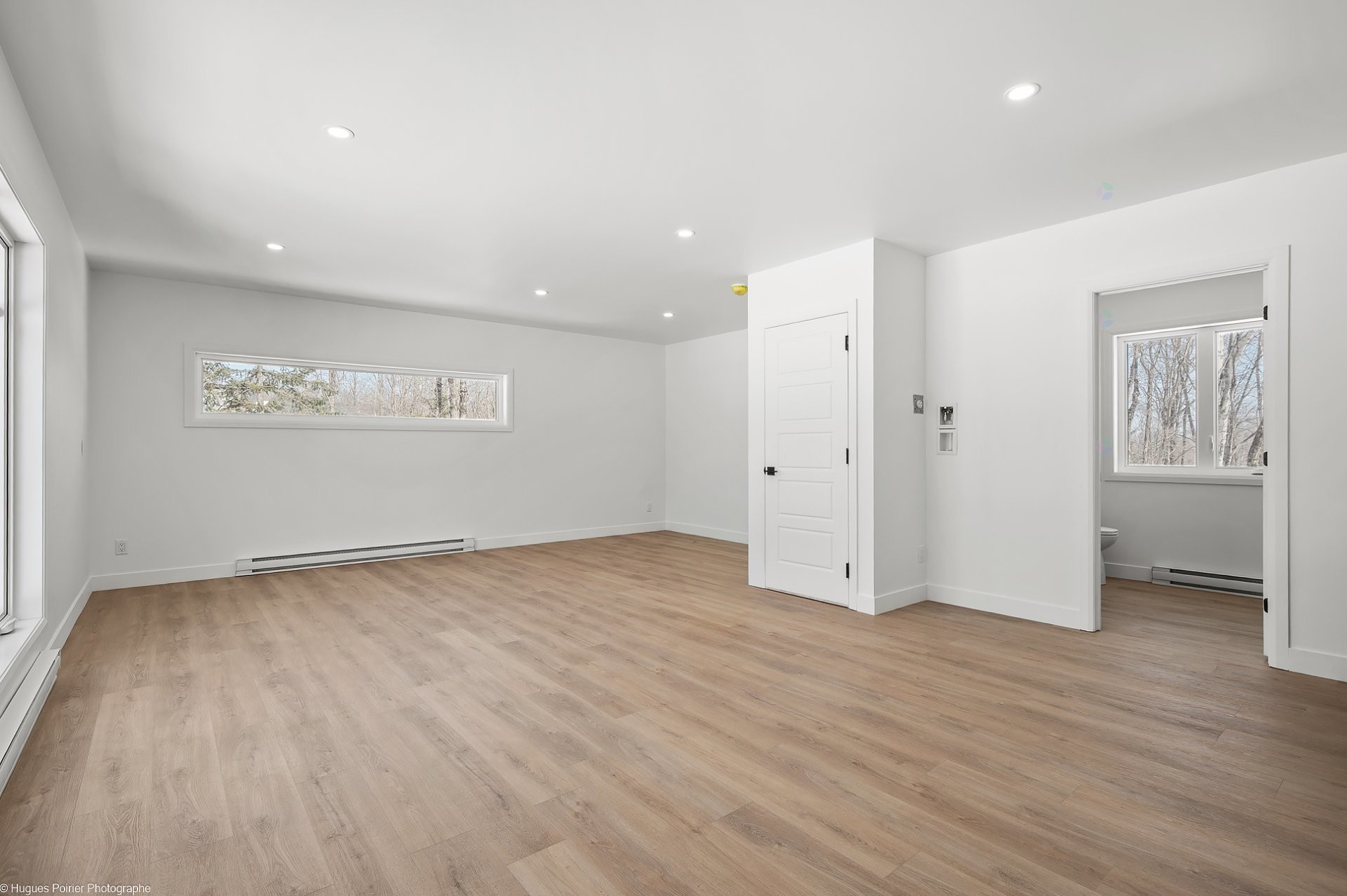 Loft - 275 Rue Des Grands-Pics, Saint-Colomban, QC - Indoor Photo Showing Other Room