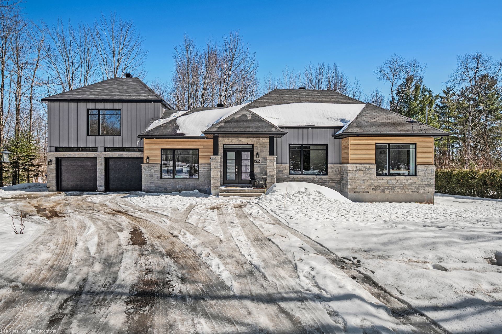 Front of Structure - 275 Rue Des Grands-Pics, Saint-Colomban, QC - Outdoor With Facade