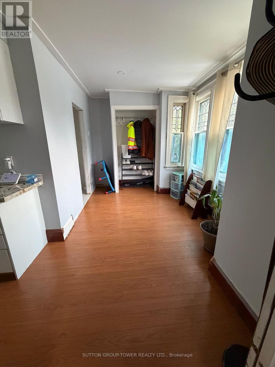 85 Maple Avenue, Barrie, ON - Indoor