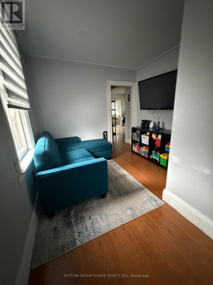 85 Maple Avenue, Barrie, ON - Indoor