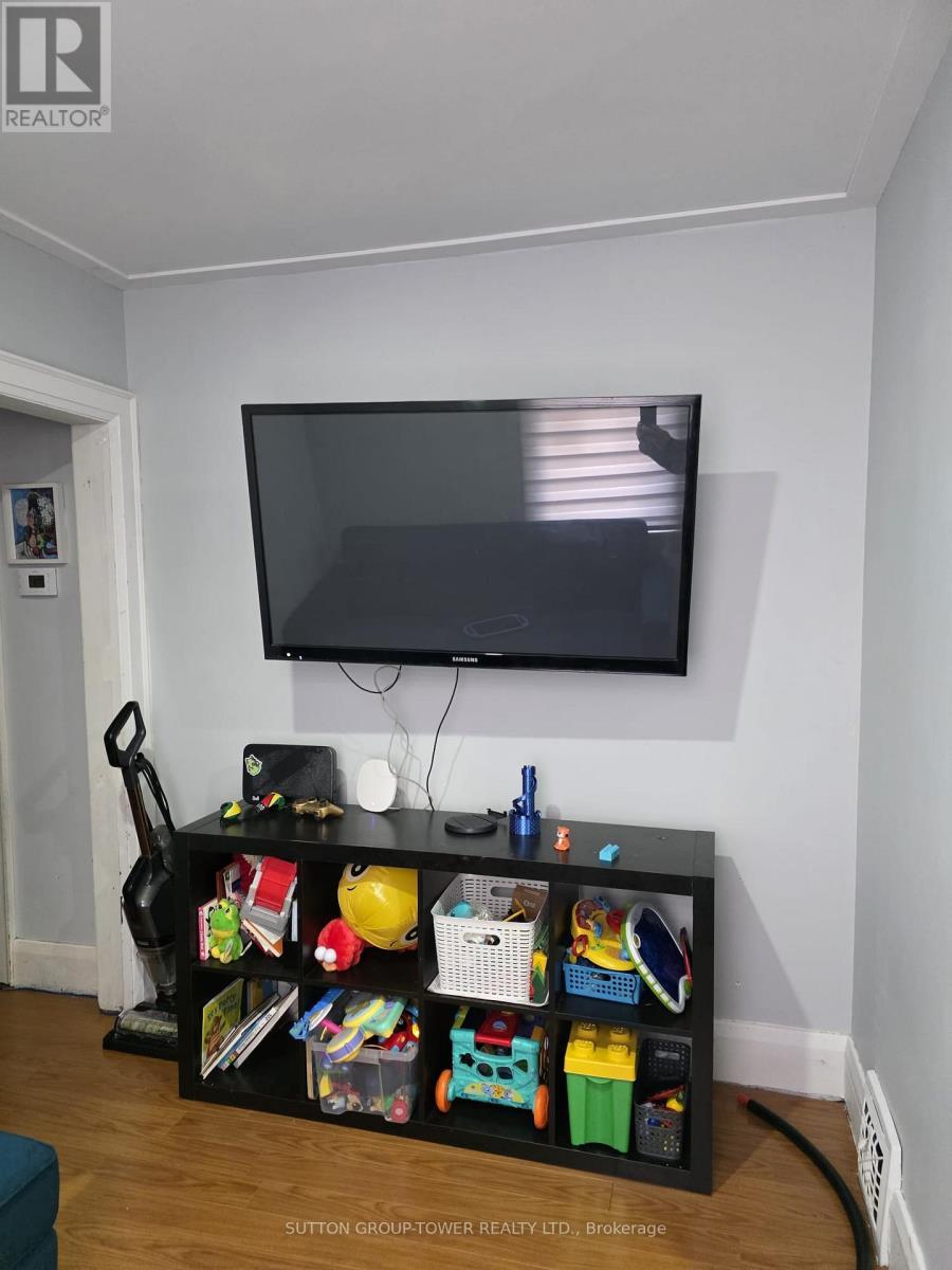 85 Maple Avenue, Barrie, ON - Indoor Photo Showing Other Room