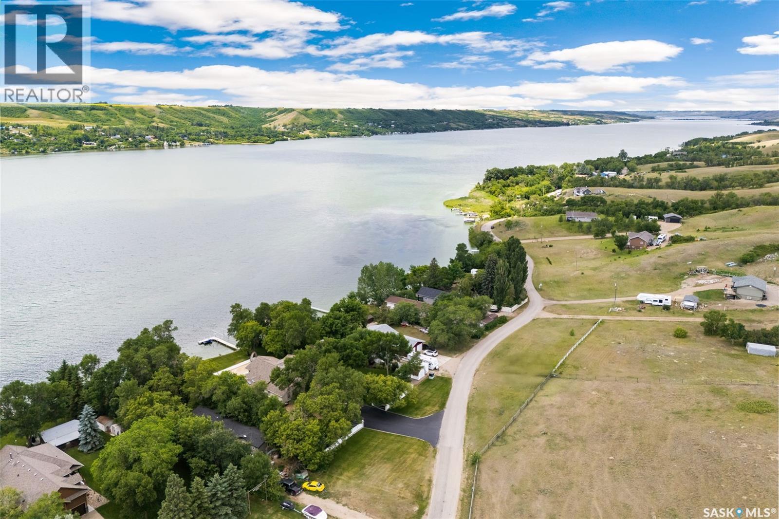 726 Daniel Drive, Buffalo Pound Lake, SK