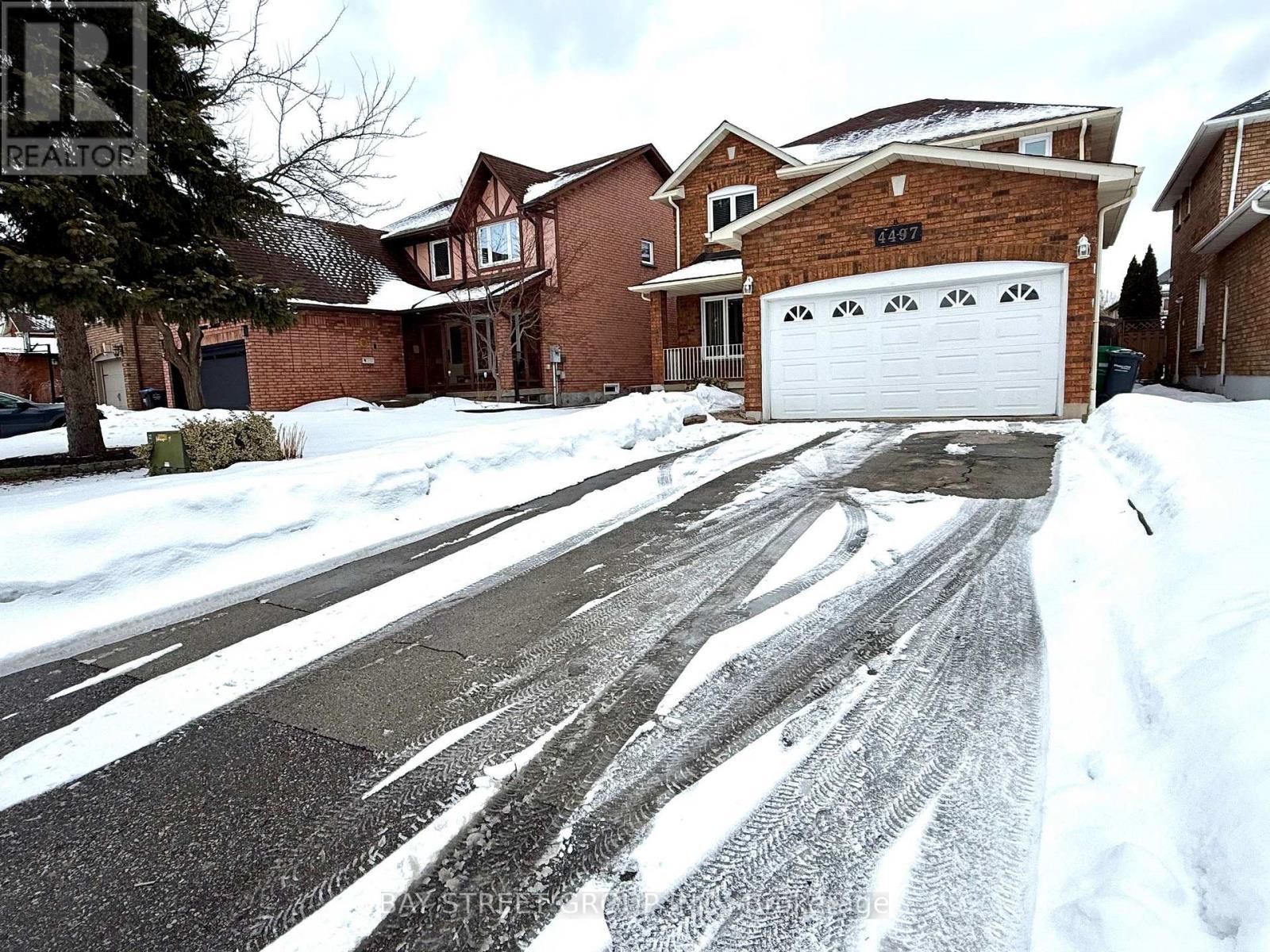 4497 Longmoor Road, Mississauga, ON - Outdoor With Facade