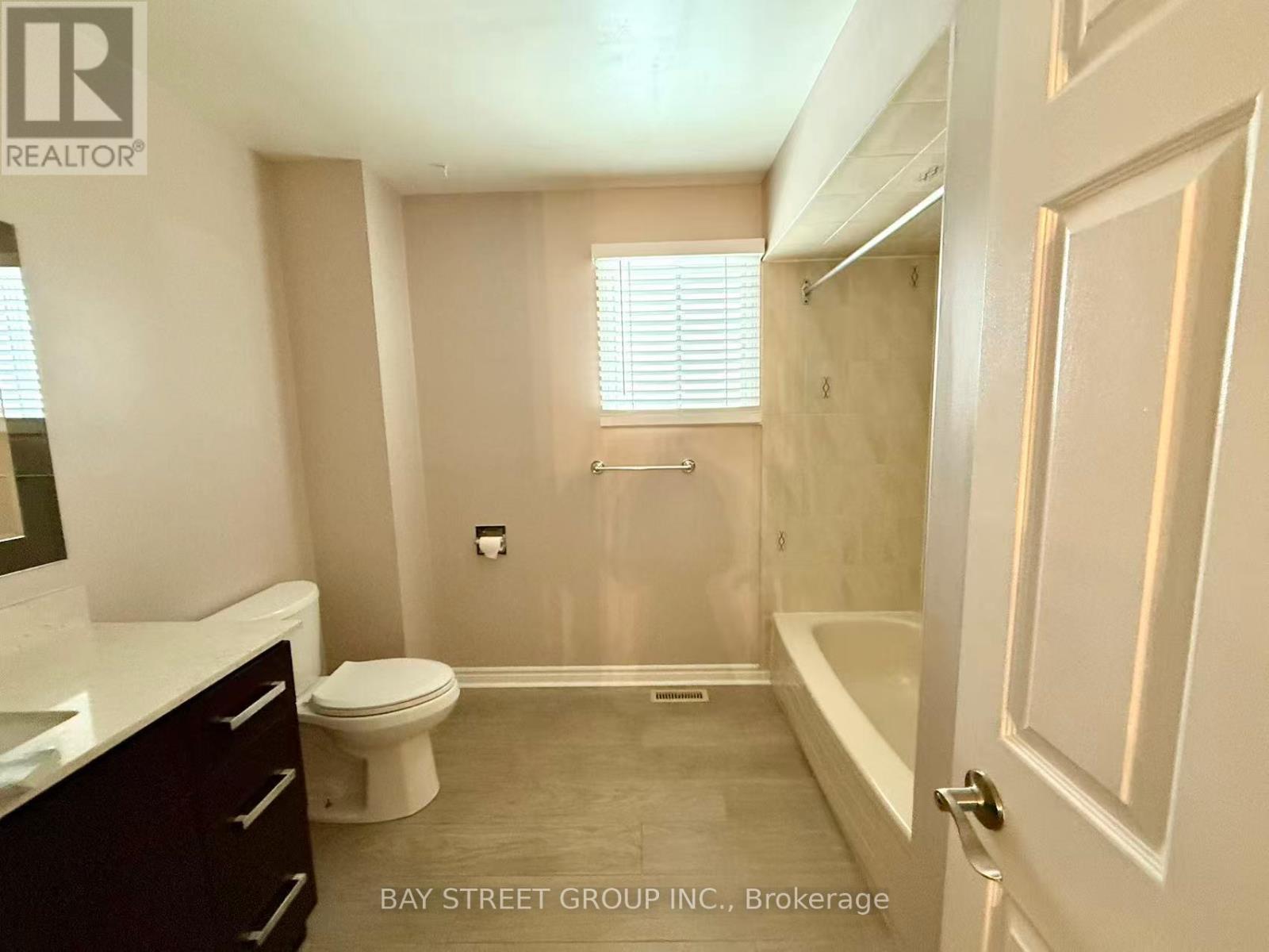 4497 Longmoor Road, Mississauga, ON - Indoor Photo Showing Bathroom
