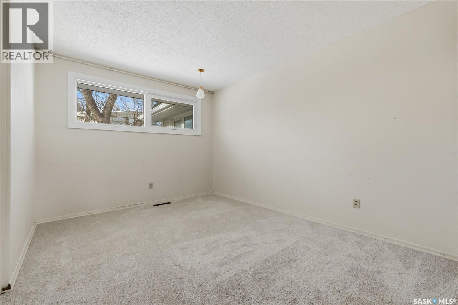 148 Marsh Crescent, Regina, SK - Indoor Photo Showing Other Room