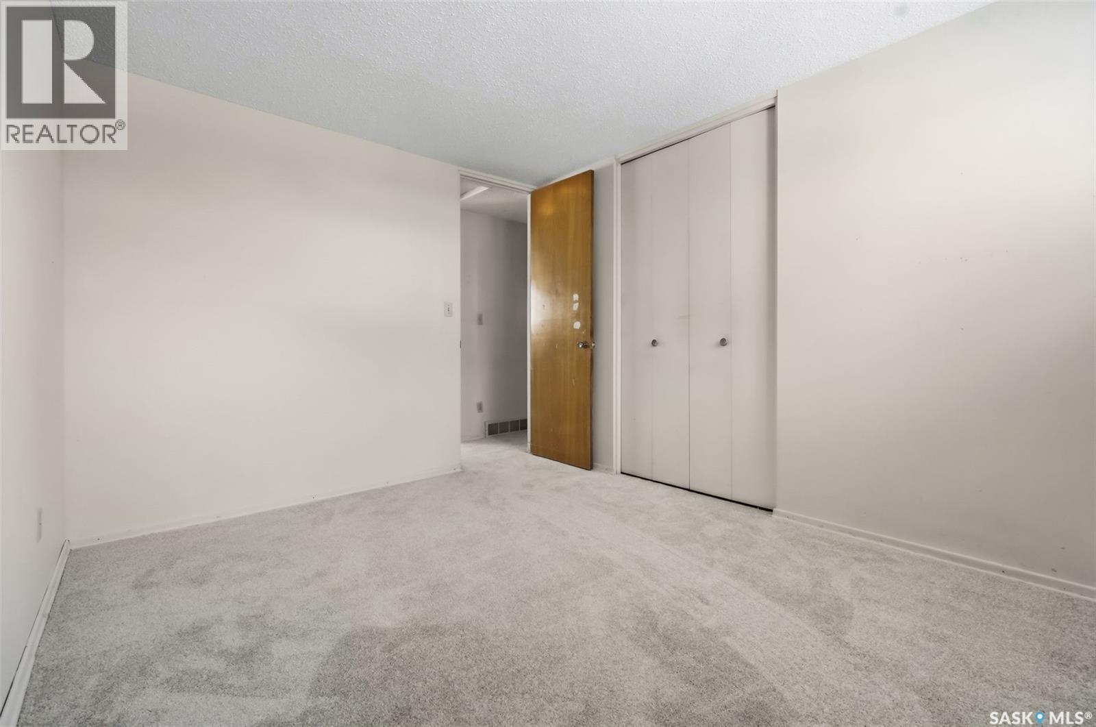 148 Marsh Crescent, Regina, SK - Indoor Photo Showing Other Room