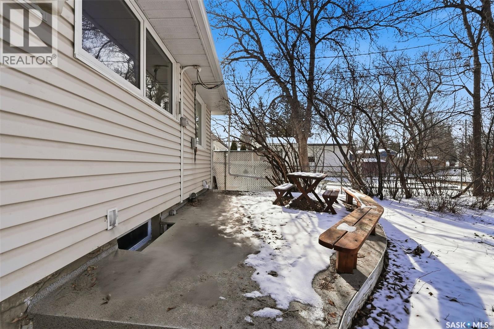 148 Marsh Crescent, Regina, SK - Outdoor