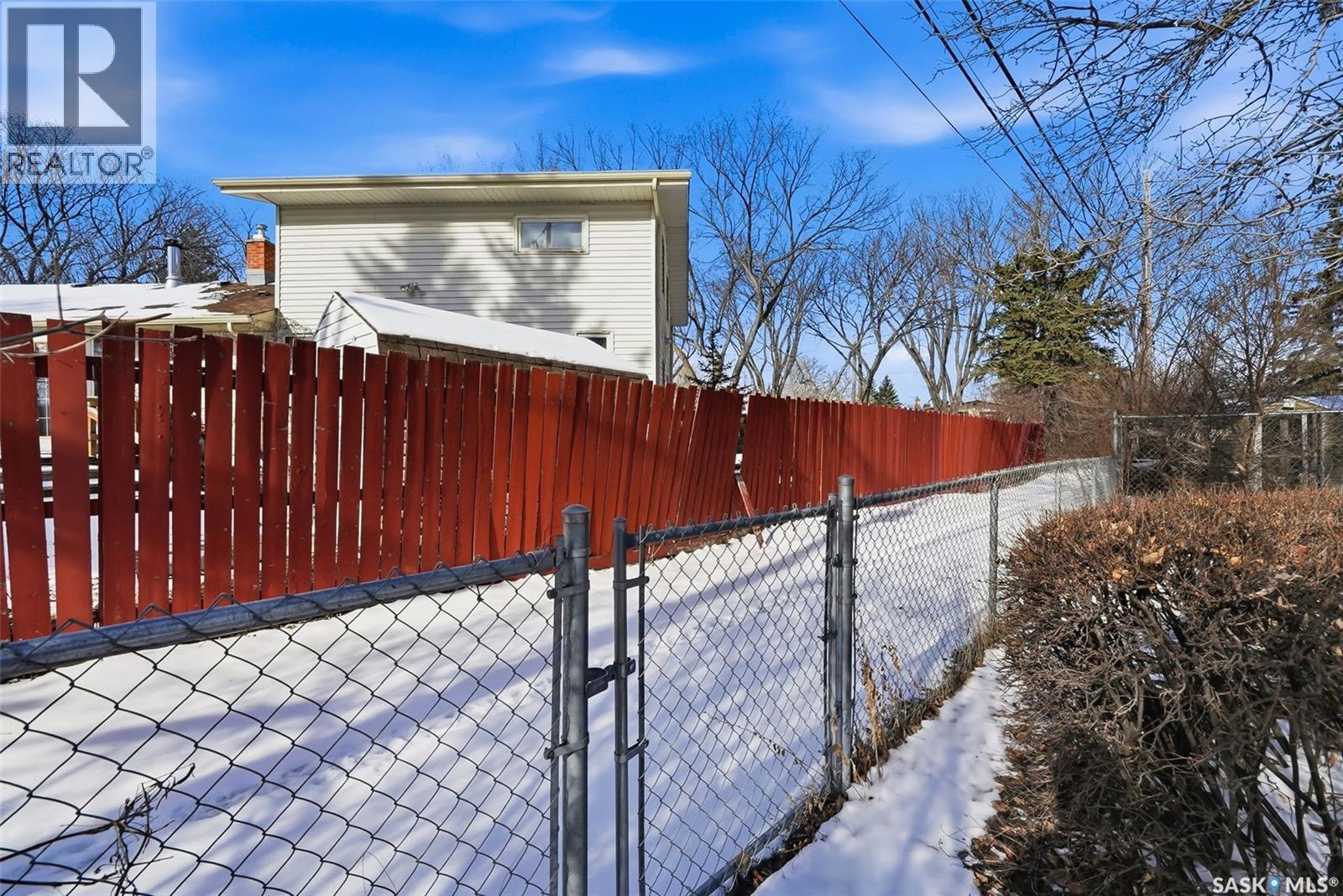 148 Marsh Crescent, Regina, SK - Outdoor