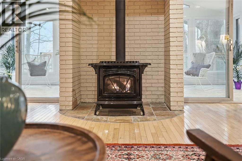 1987 Snake Road, Burlington, ON - Indoor With Fireplace