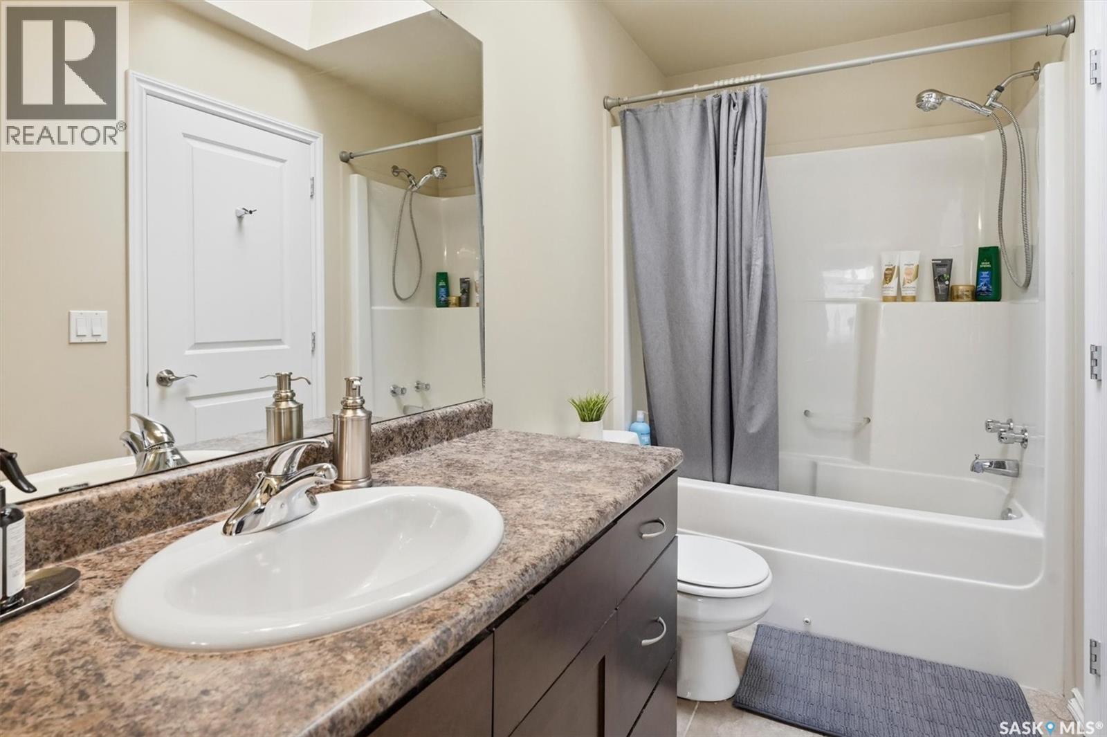 224 105 Lynd Crescent, Saskatoon, SK - Indoor Photo Showing Bathroom