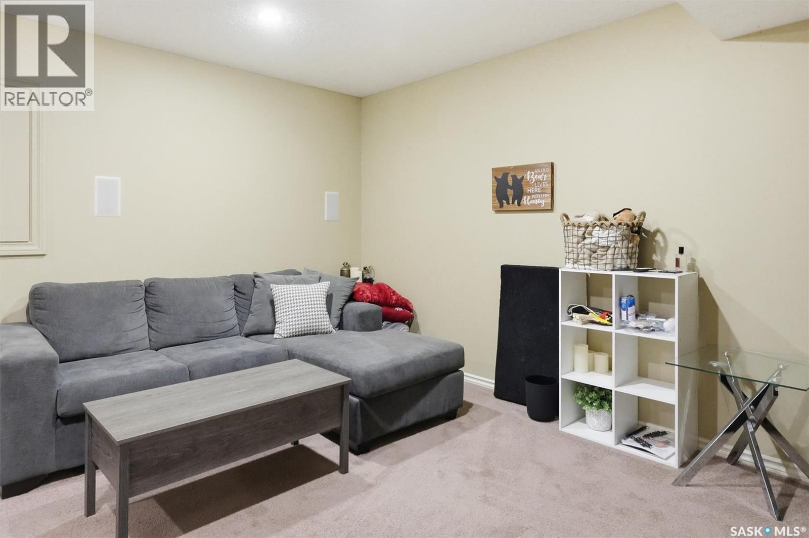 224 105 Lynd Crescent, Saskatoon, SK - Indoor Photo Showing Living Room