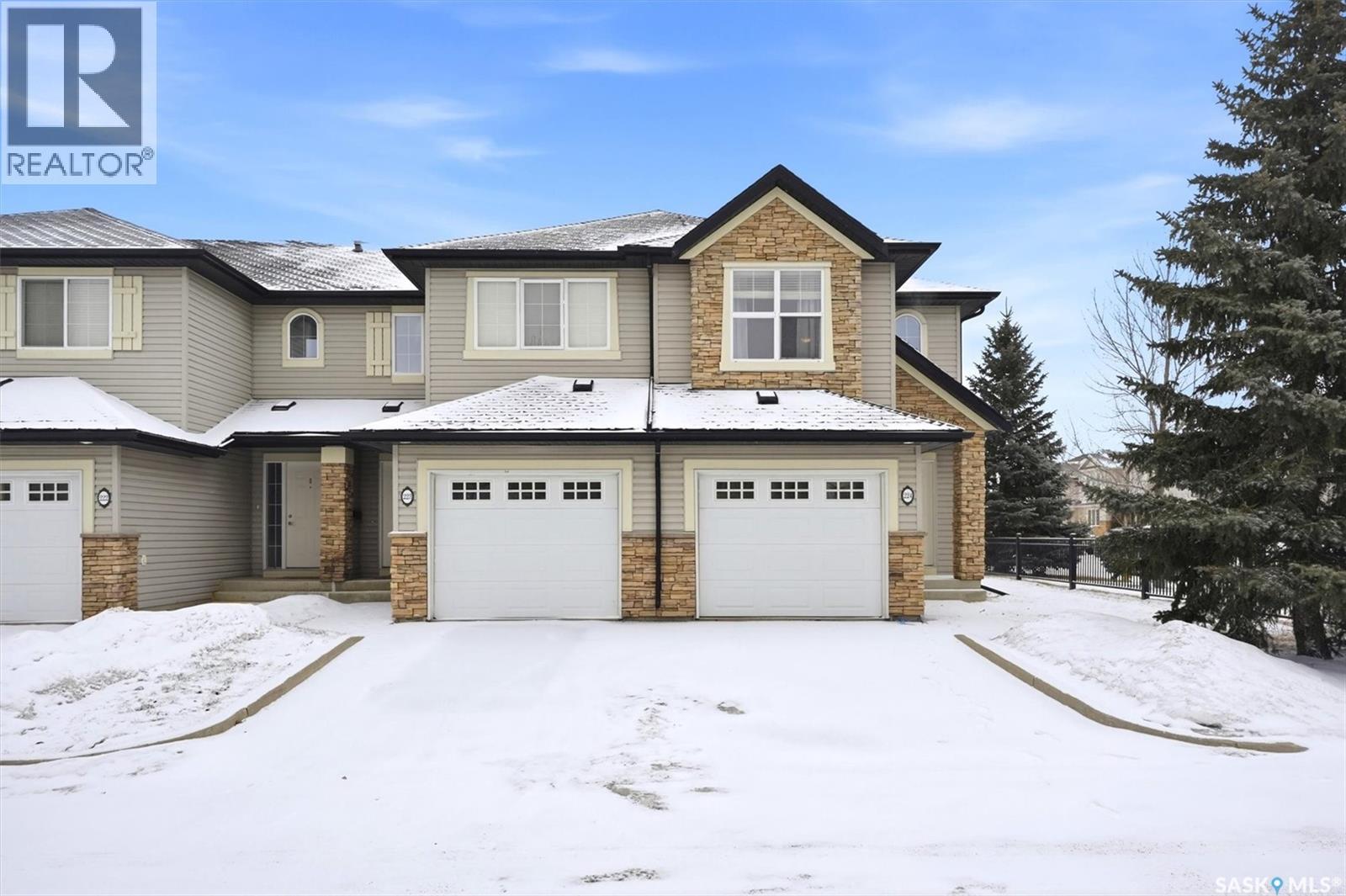 224 105 Lynd Crescent, Saskatoon, SK - Outdoor With Facade