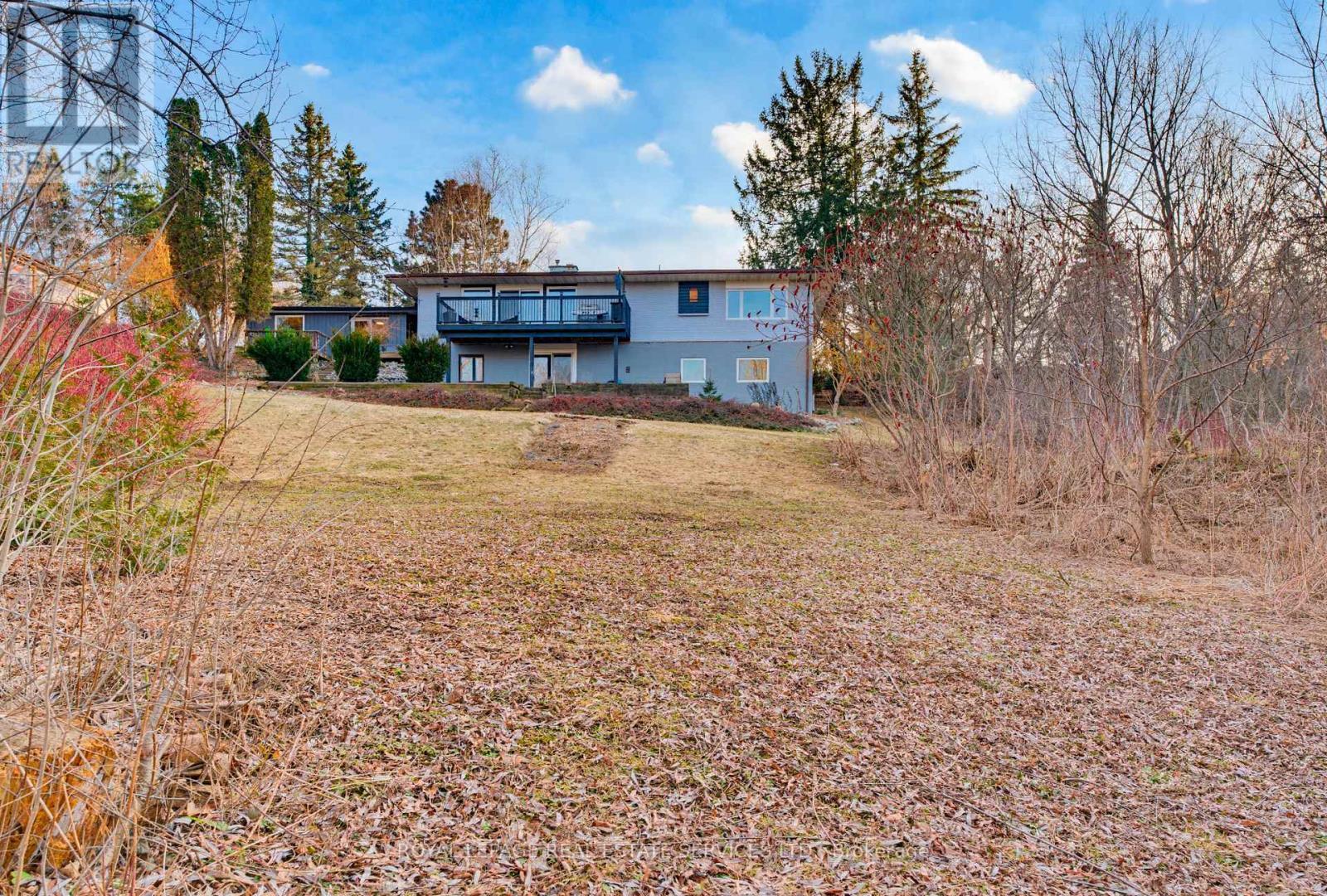18 Cherry Street, Halton Hills, ON - Outdoor