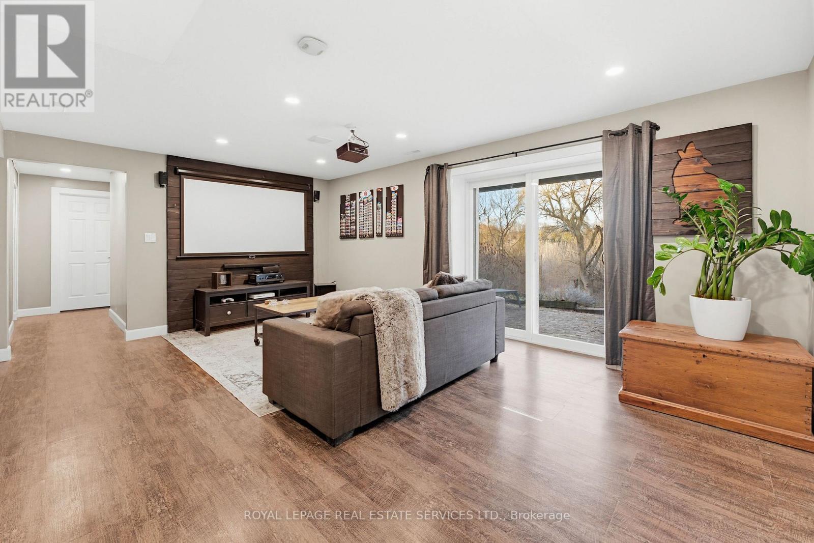 18 Cherry Street, Halton Hills, ON - Indoor