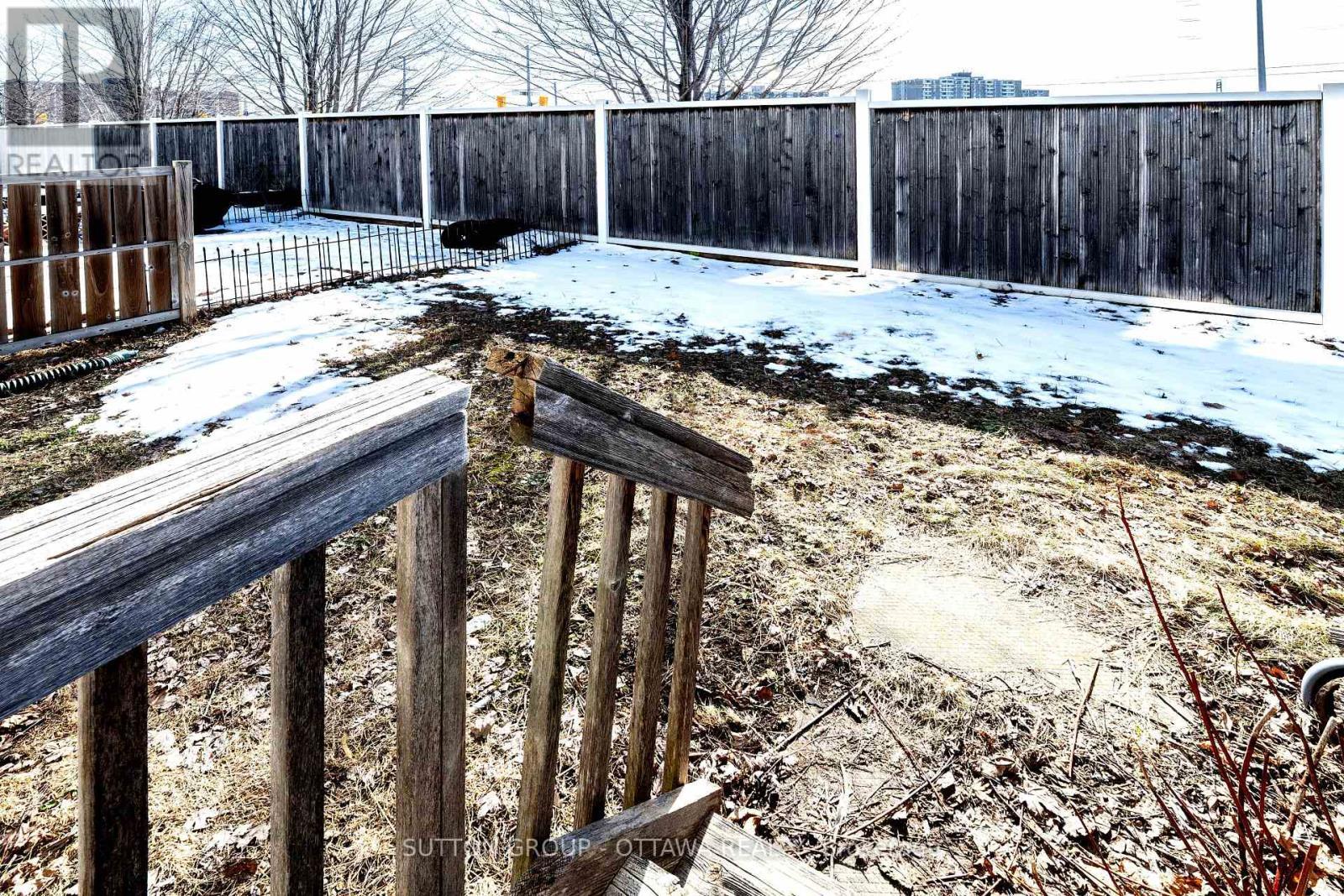 110 Chartley Private, Ottawa, ON - Outdoor