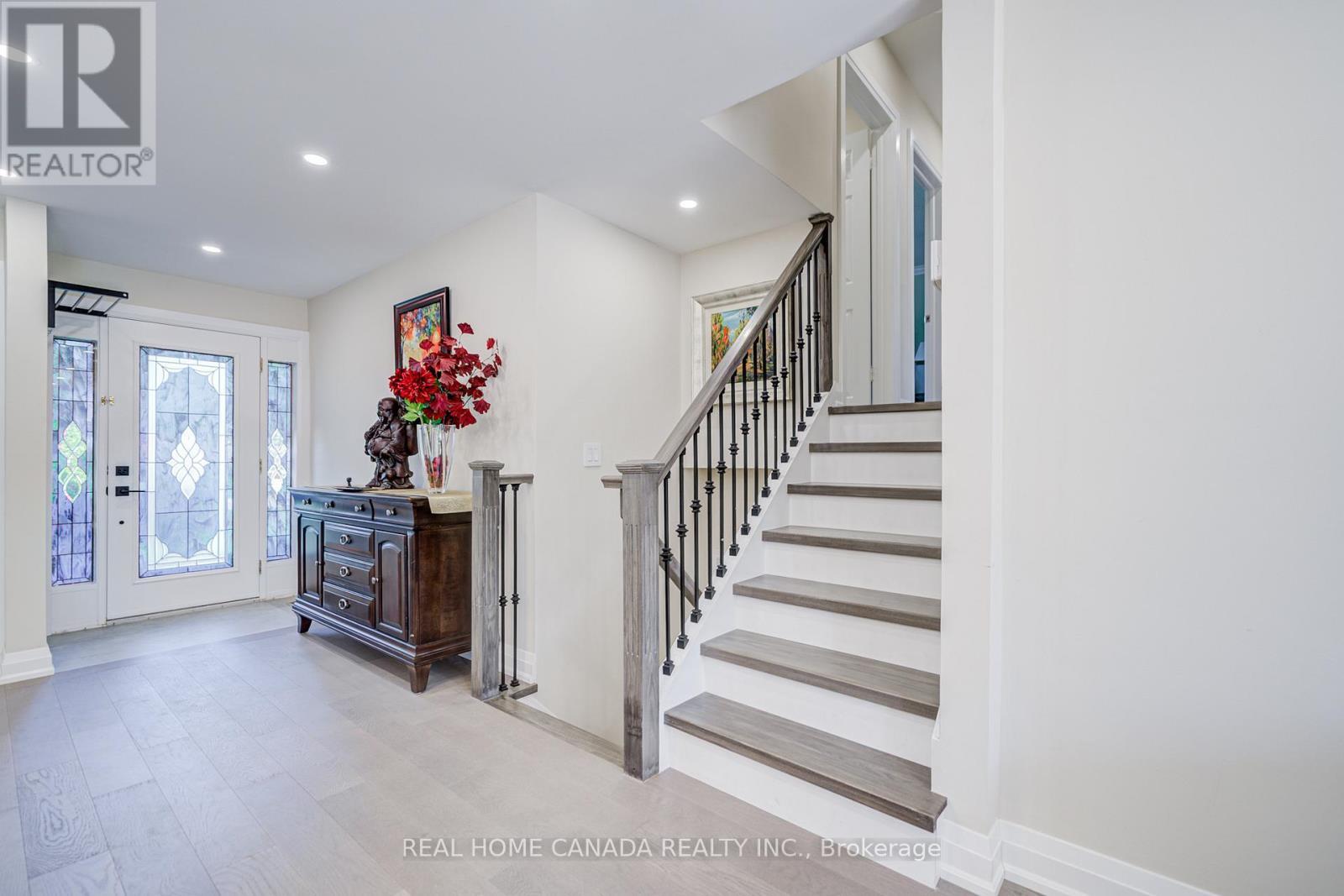 29 Ellesboro Drive, Mississauga, ON - Indoor Photo Showing Other Room