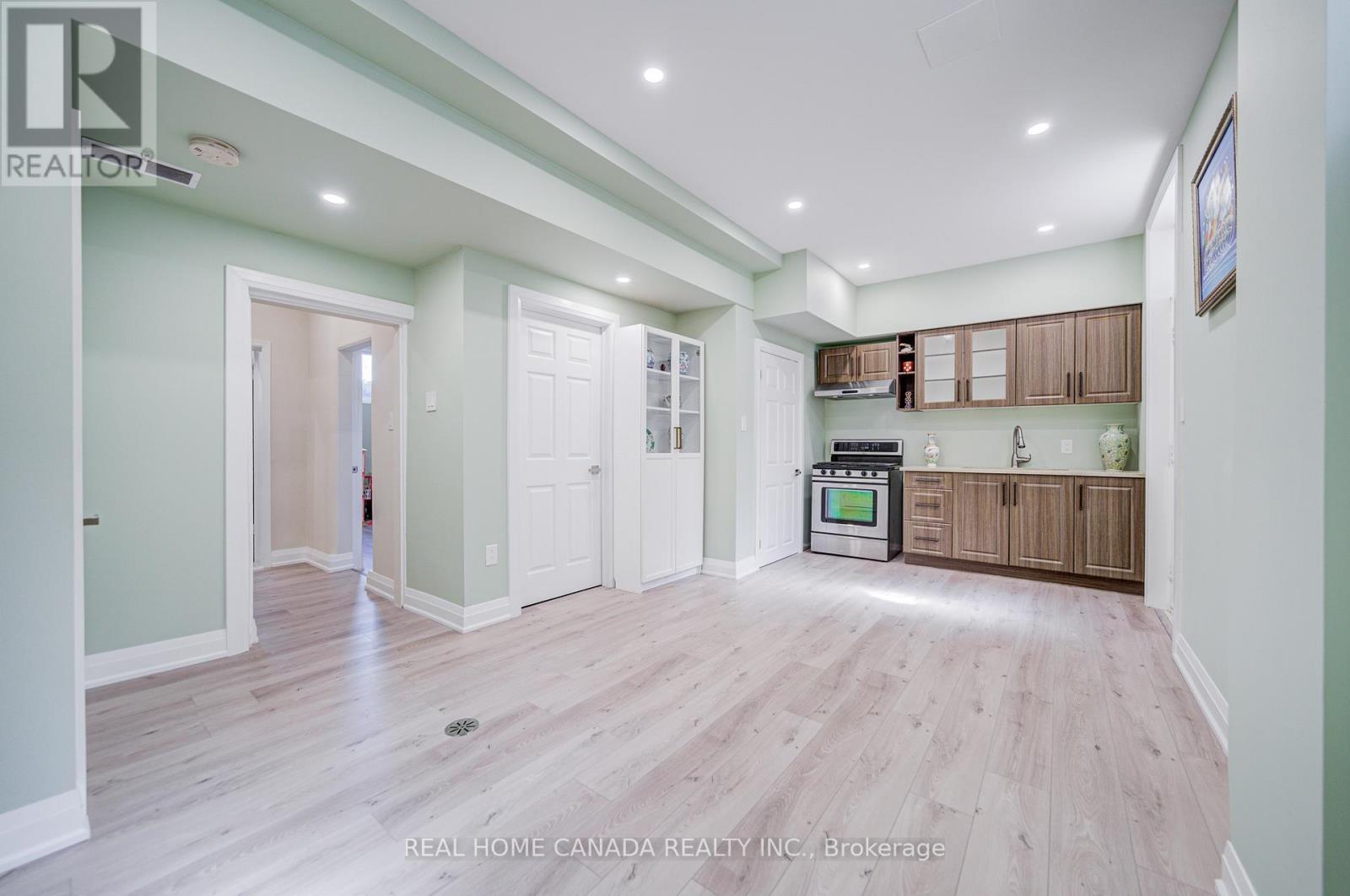 29 Ellesboro Drive, Mississauga, ON - Indoor