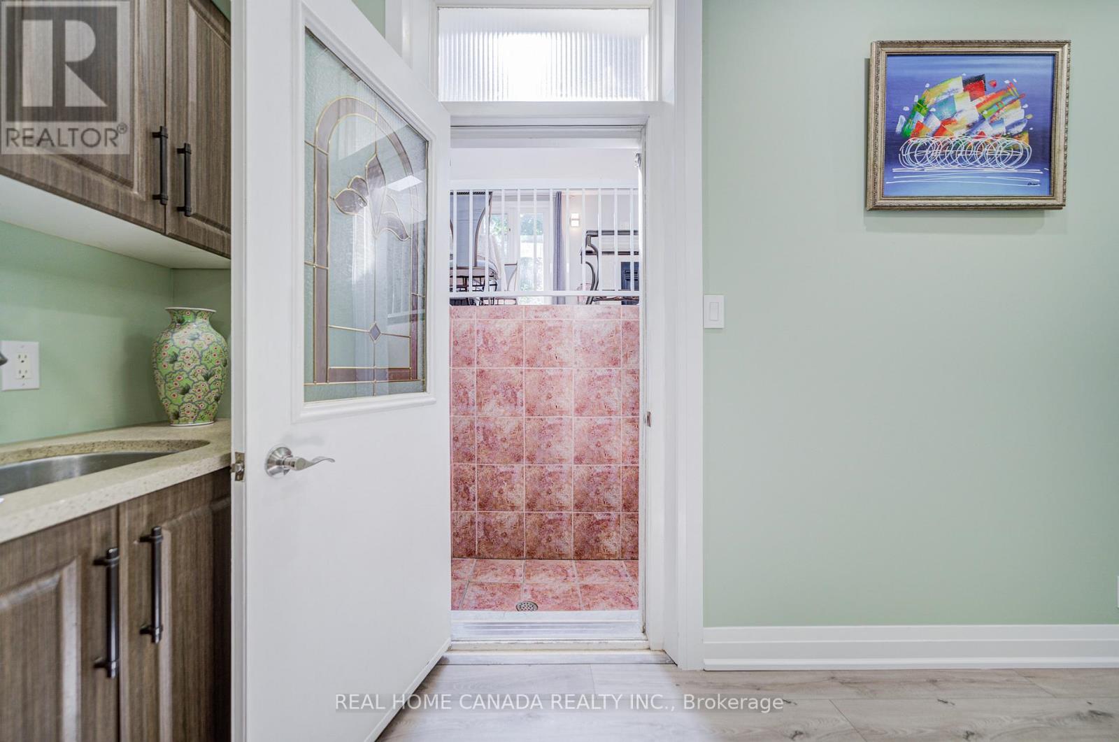 29 Ellesboro Drive, Mississauga, ON - Indoor Photo Showing Other Room