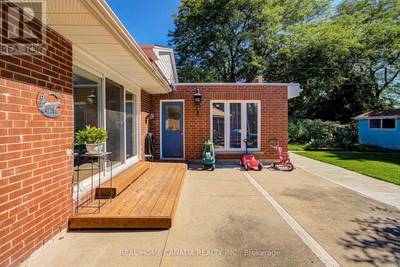 29 Ellesboro Drive, Mississauga, ON - Outdoor