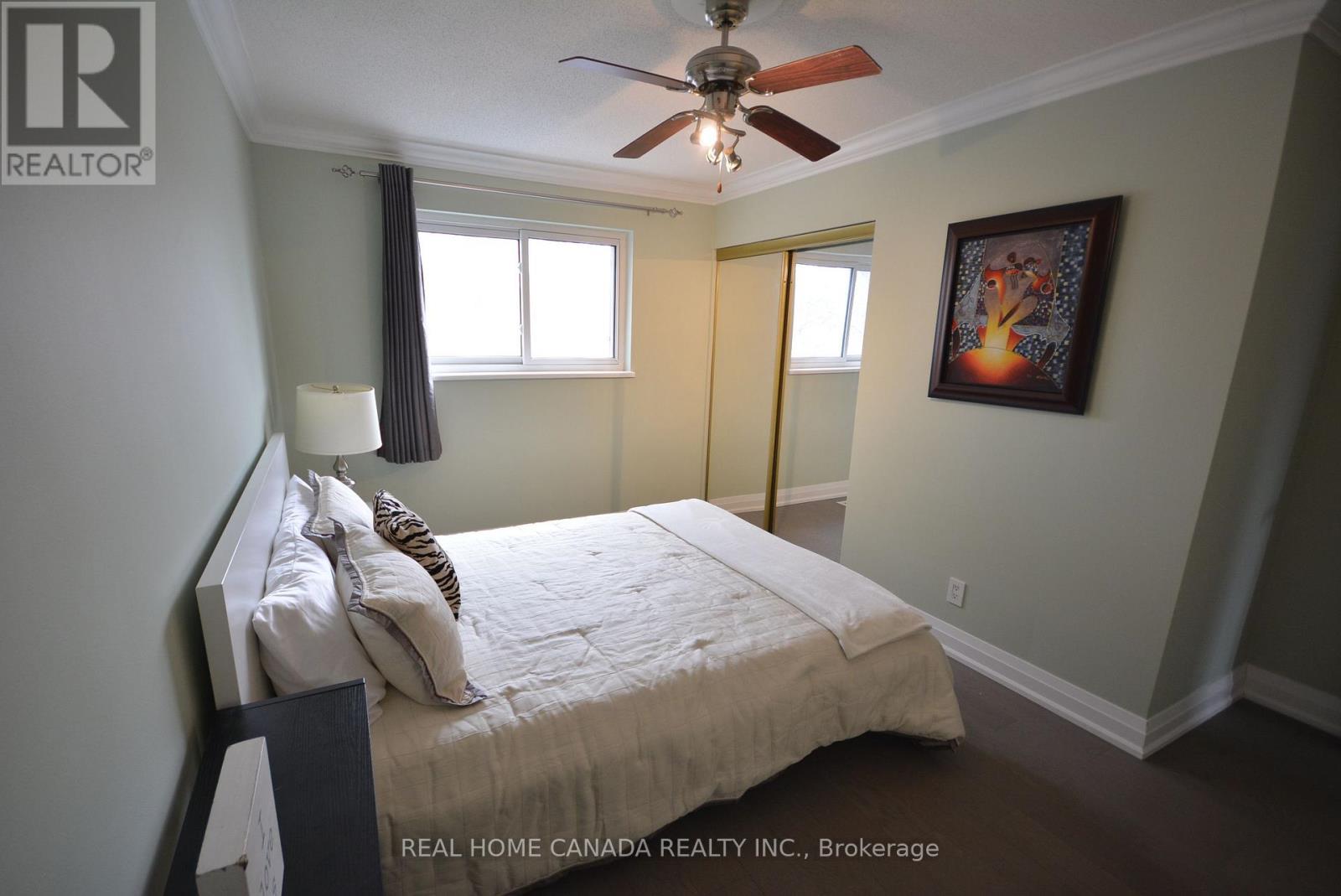 29 Ellesboro Drive, Mississauga, ON - Indoor Photo Showing Bedroom