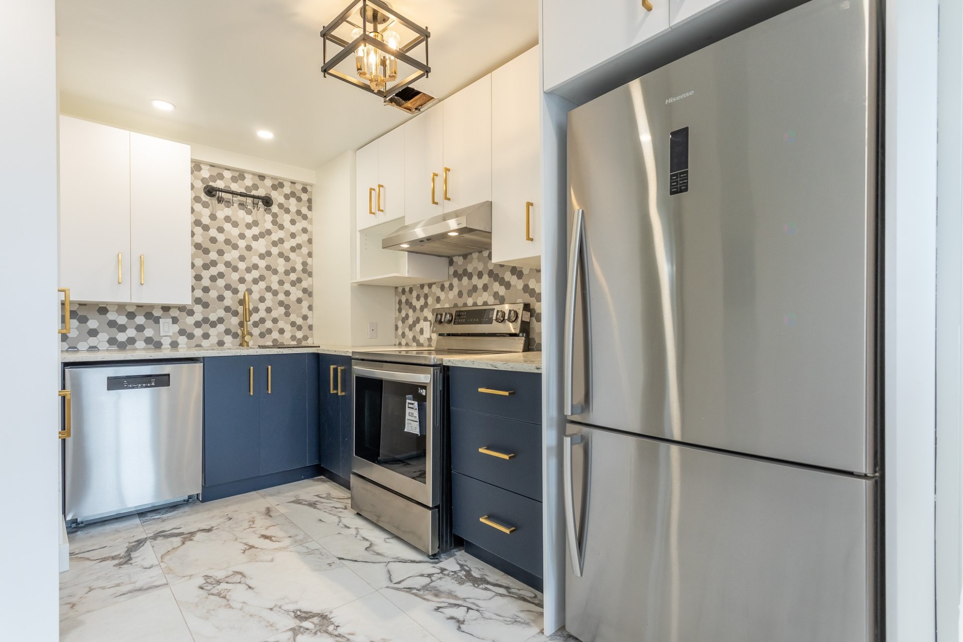 Kitchen - 5212 Rue Notre-Dame O., Montréal (Le Sud-Ouest), QC - Indoor Photo Showing Kitchen