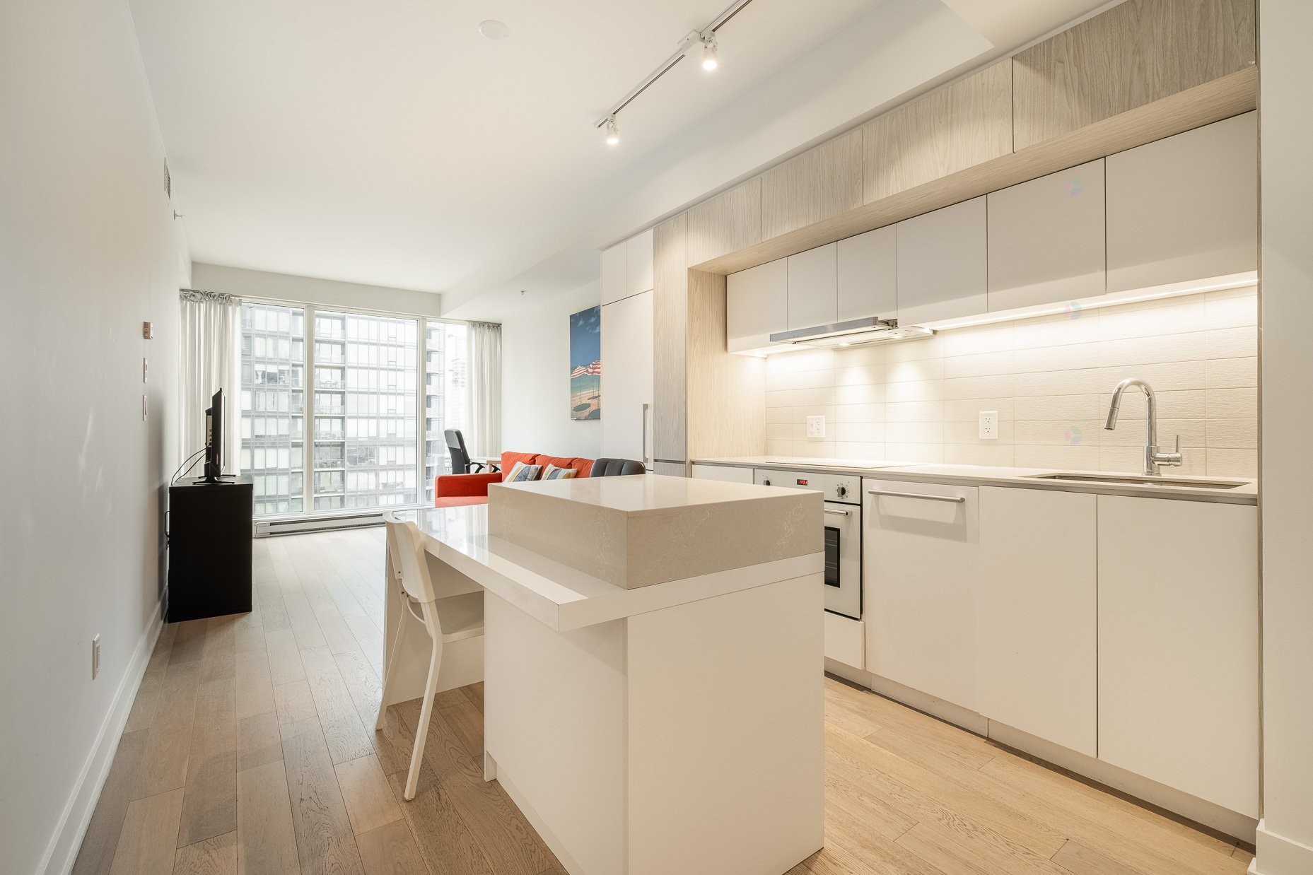 Cuisine - 1805-1288 Rue St-Antoine O., Montréal (Ville-Marie), QC - Indoor Photo Showing Kitchen