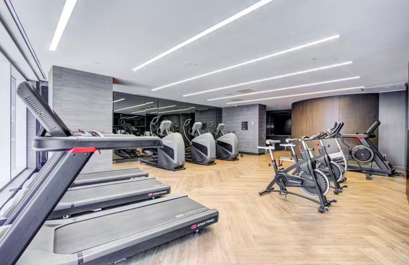 Salle d'exercice - 1805-1288 Rue St-Antoine O., Montréal (Ville-Marie), QC - Indoor Photo Showing Gym Room