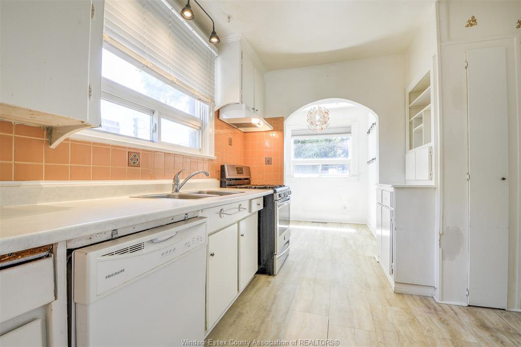 161 Shepherd Street East, Windsor, ON