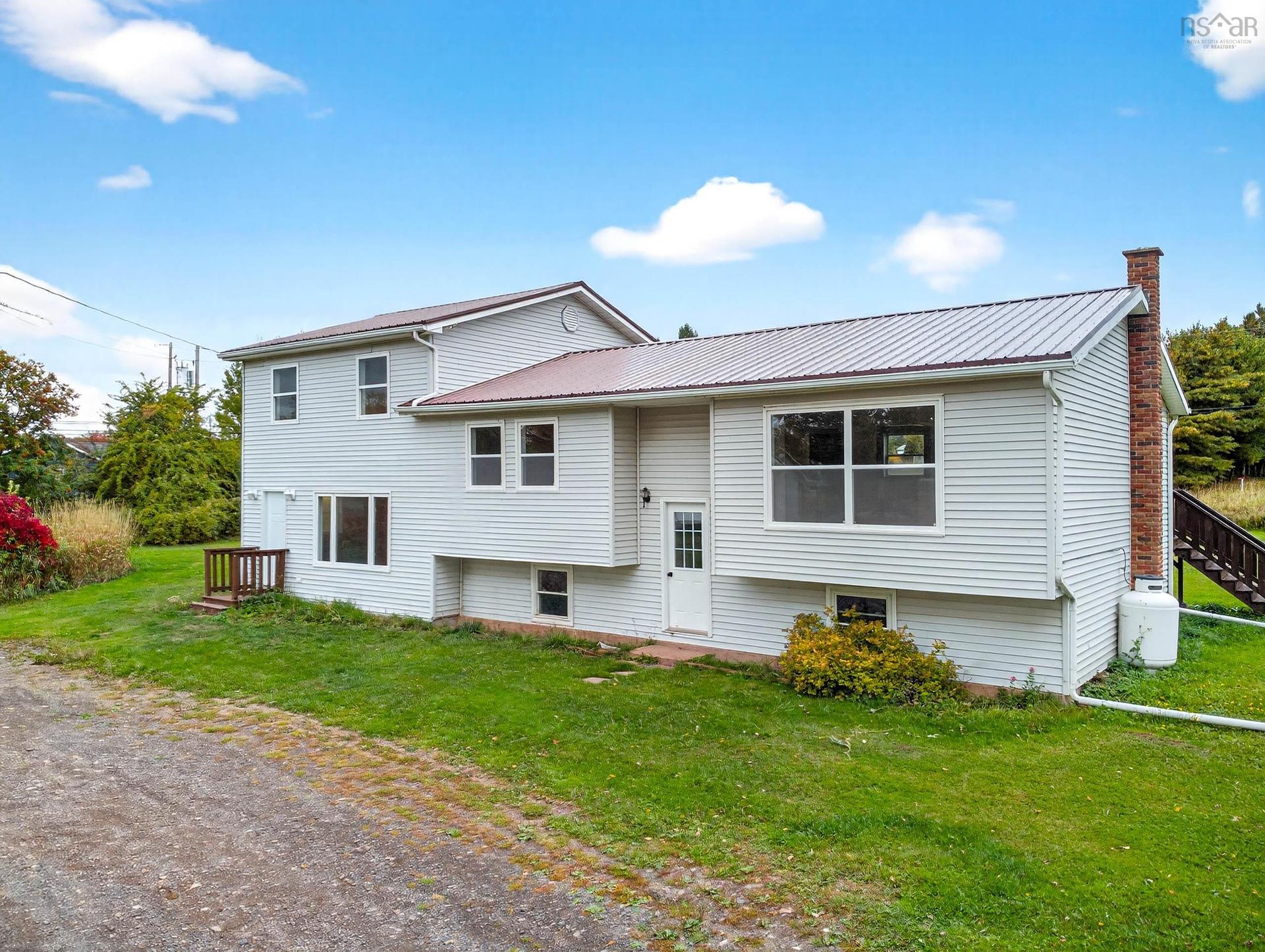 2447 Highway 376, Lyons Brook, NS