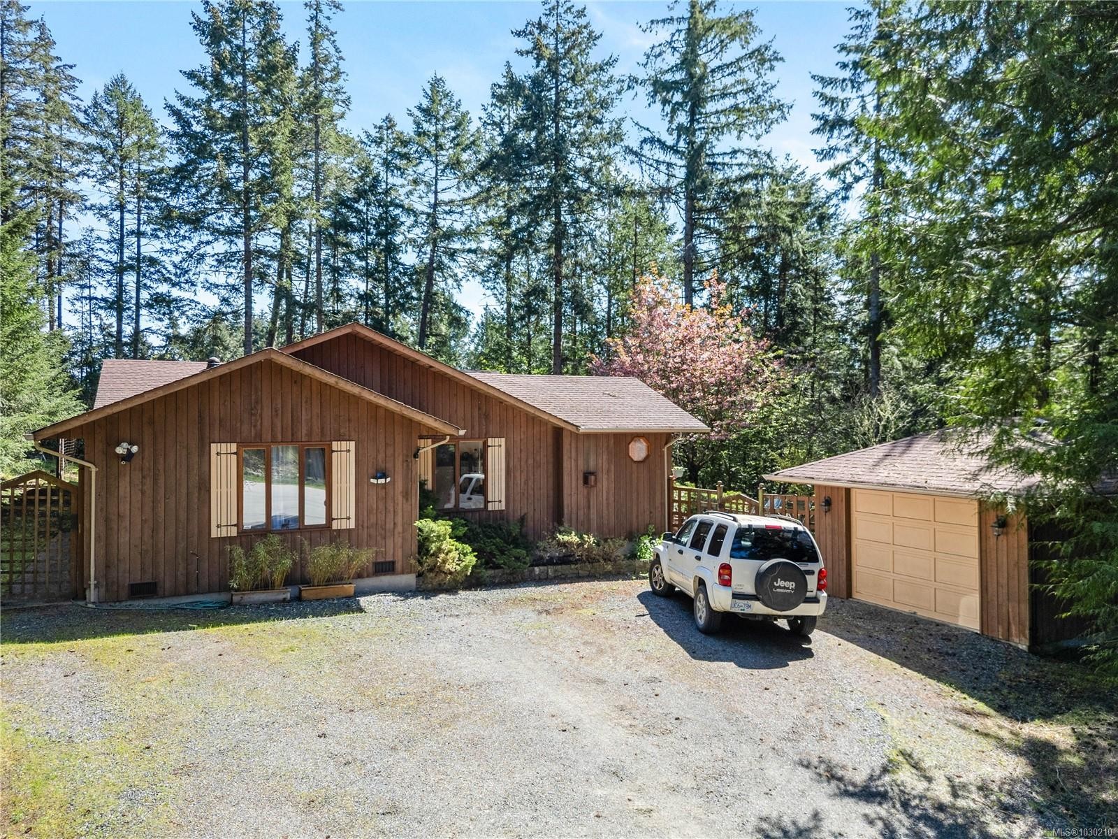 112 Cairns Pl, Salt Spring, BC