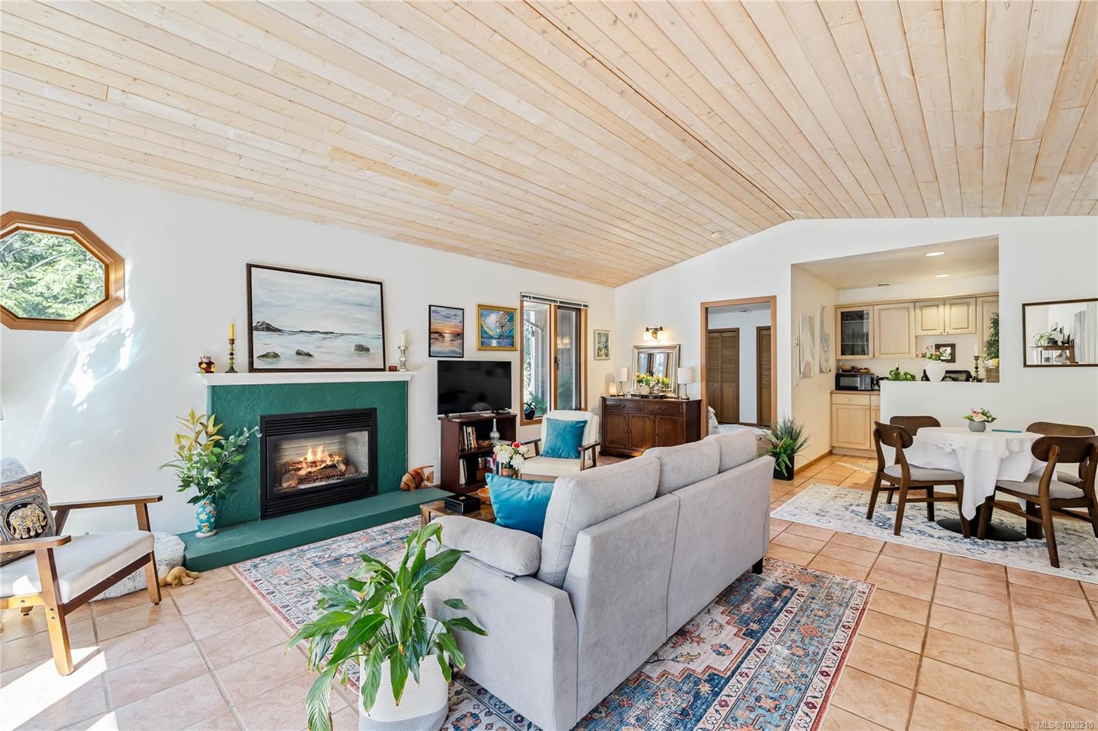 112 Cairns Pl, Salt Spring, BC