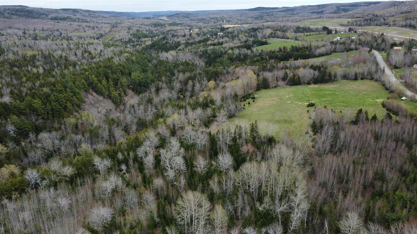 4 No Highway, Broadway, NS