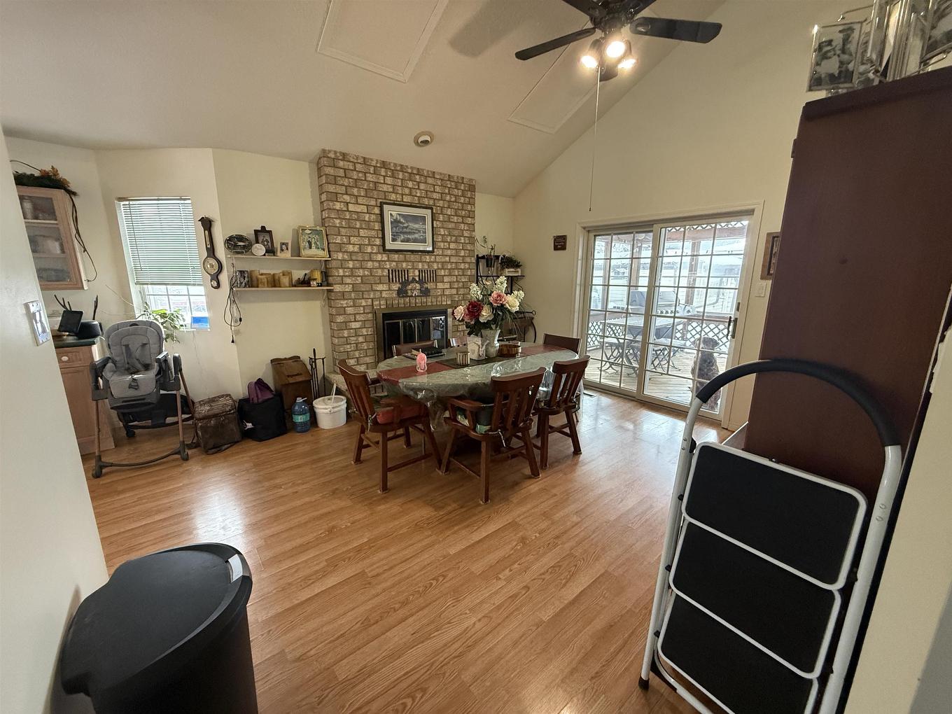 27 Dingwall Parkway, Dryden, ON - Indoor