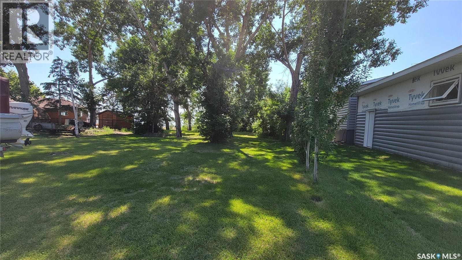 4 Lake Avenue, Jackfish Lake, SK